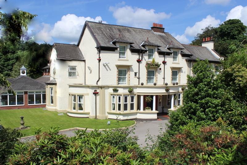 Briars Hall Hotel Burscough Экстерьер фото