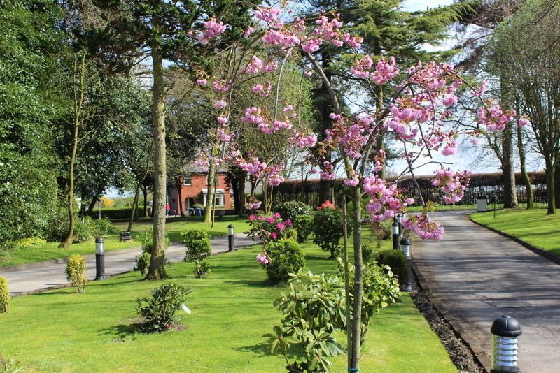 Briars Hall Hotel Burscough Экстерьер фото